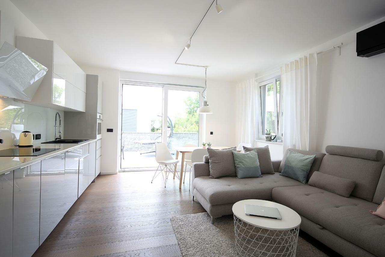 The View Luxury Apartment Dramalj Esterno foto