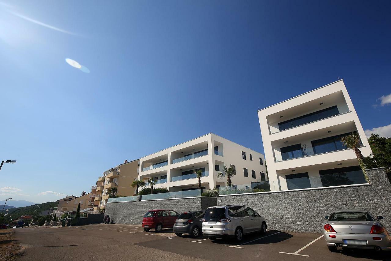 The View Luxury Apartment Dramalj Esterno foto
