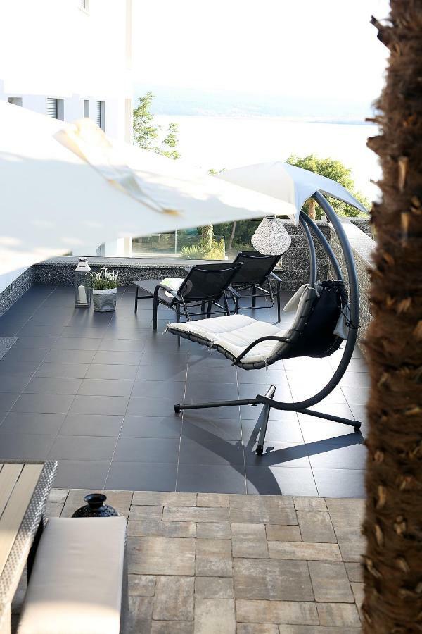 The View Luxury Apartment Dramalj Esterno foto