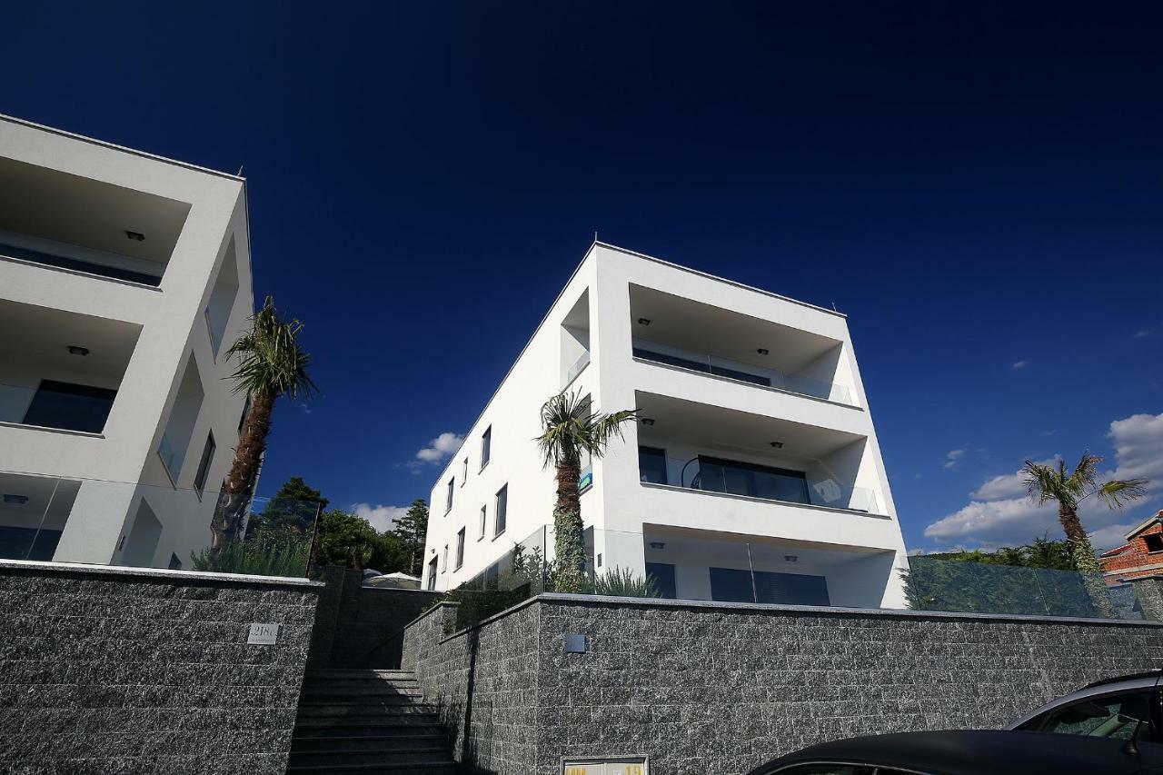 The View Luxury Apartment Dramalj Esterno foto